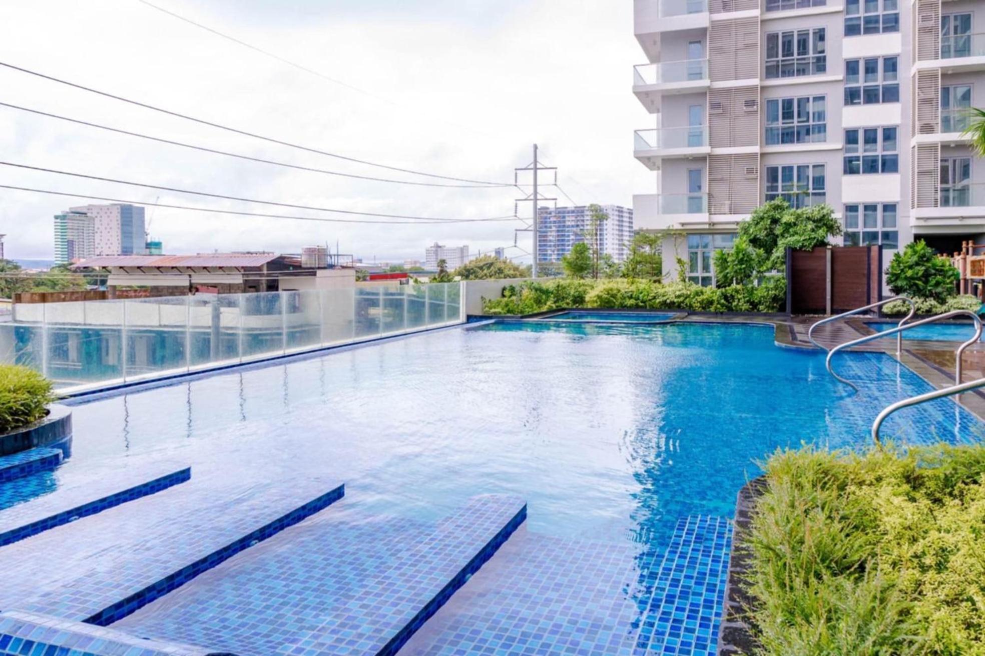 Jhezzstuffs Staycation Iloilo City Bagian luar foto